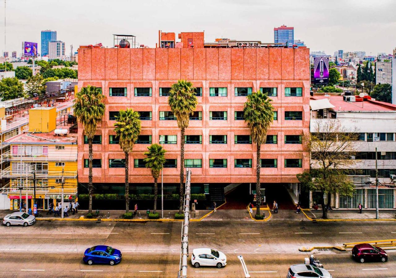 Hotel&Villas Pasadena IMPUESTOS NO INCLUIDOS EL PAGO ES DIRECTAMENTE EN EL HOTEL Cidade do México Exterior foto